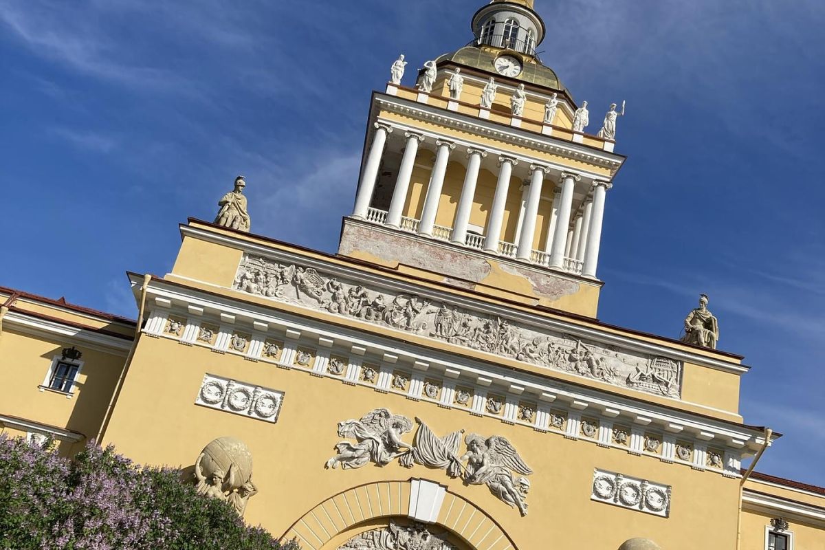 Обзорная экскурсия по Санкт-Петербургу