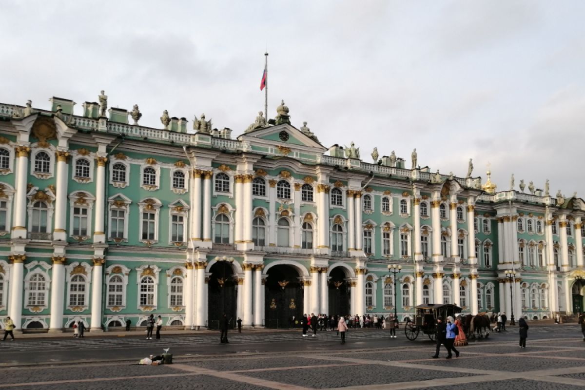 Тур «Петергофские каникулы», 9 дней
