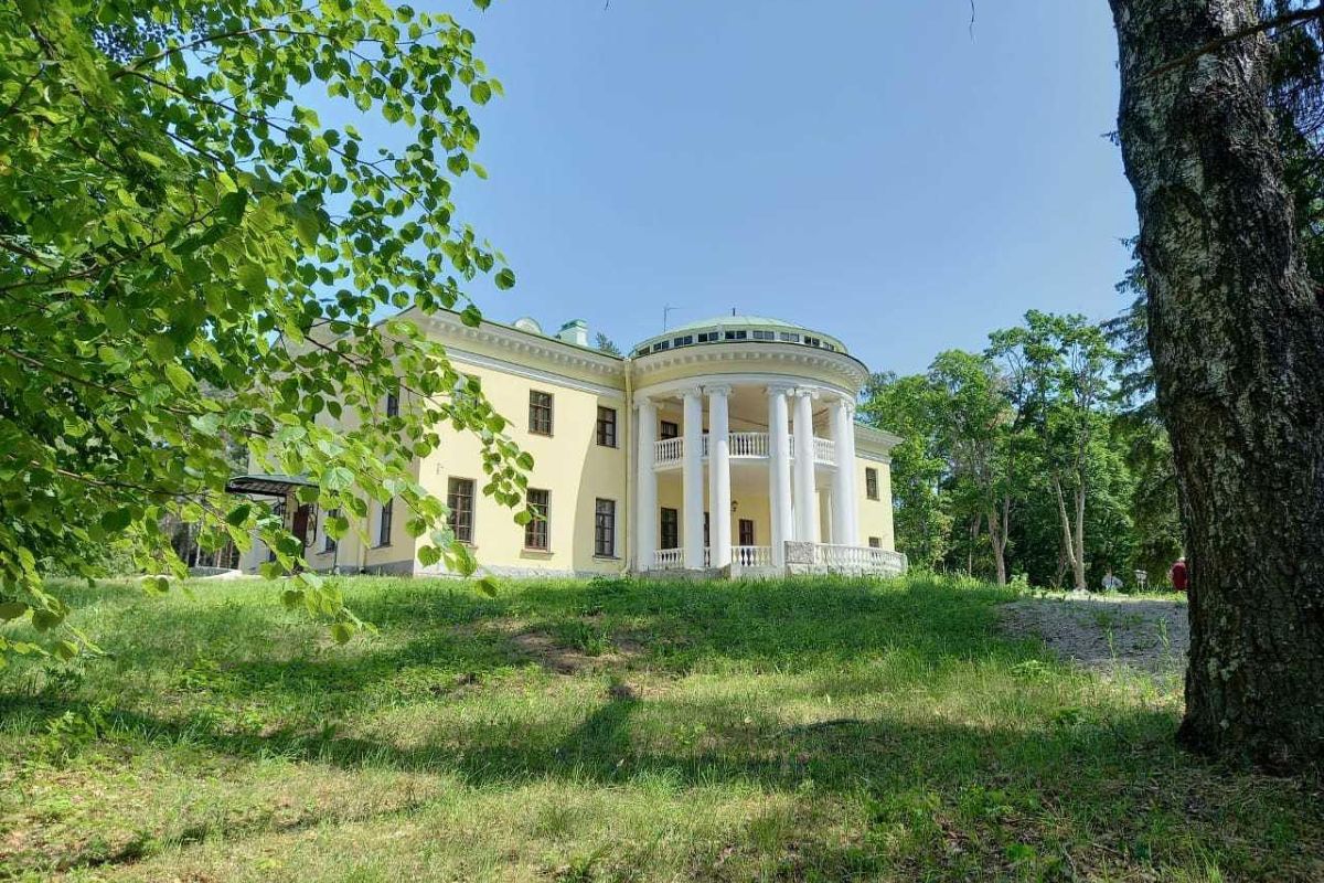 Усадебный край и великие имена Псковской земли