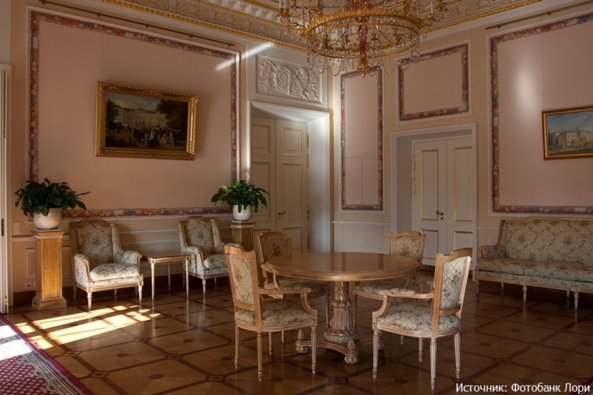 Стрельна с посещением Константиновского дворца