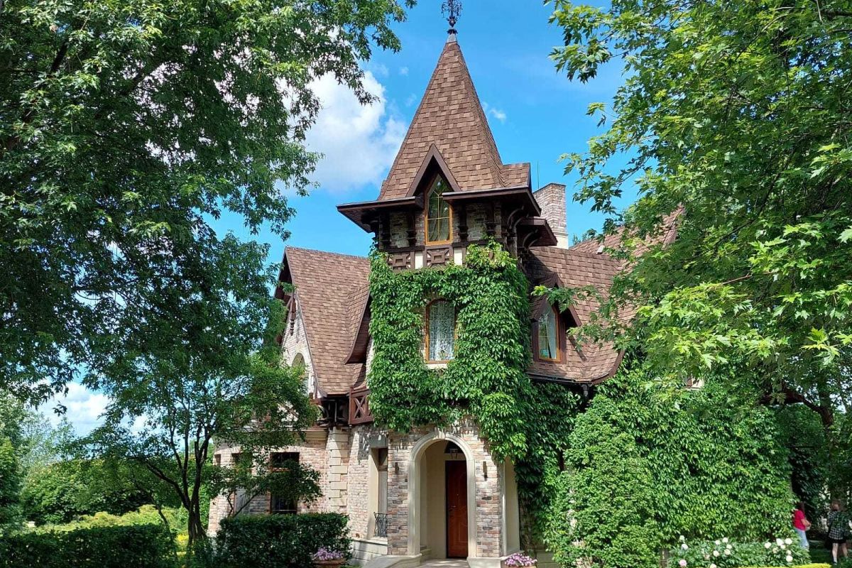 Усадебный край и великие имена Псковской земли